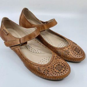 Leather Kitten Heels